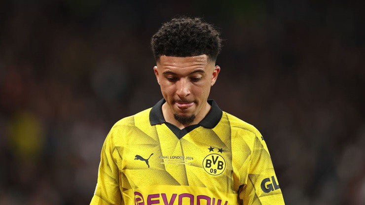 Thời hạn cho mượn của Sancho ở Dortmund đã kết thúc