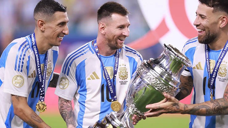 Messi vừa cùng ĐT Argentina vô địch EURO 2024

