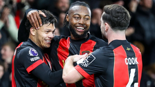  Bournemouth vừa đánh bại Southampton 3-1 trên sân nhà.
