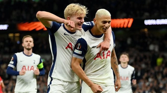 Tottenham là đội có hàng công tốt nhất ở Premier League
