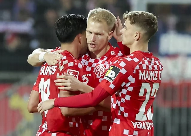 Mainz đang xếp thứ 9 ở Bundesliga mùa này.
