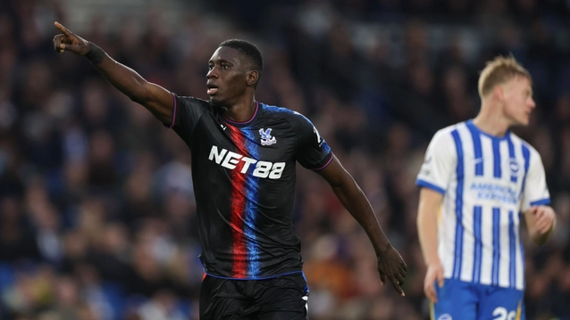 Crystal Palace đánh bại Brighton để tách xa khỏi nhóm cầm đèn đỏ
