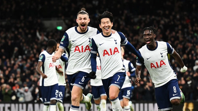 Tottenham vừa đánh bại MU ở tứ kết cúp Liên đoàn Anh 2024/25.