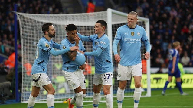 Man City vừa thắng 2-0 trên sân của Leicester. 
